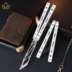 Newera Original Fuyau Balisong 7075 Aluminum Liner with G10 Scales - Image 4